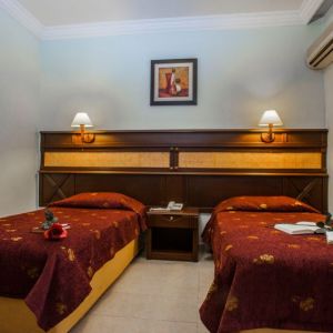 Hotel Kleopatra Ada