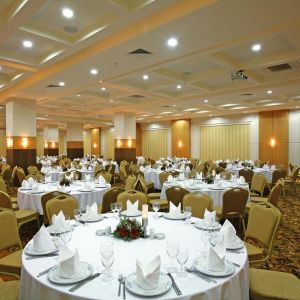 Crystal Family Resort and Spa