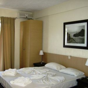 Hotel Rachoni Bay Resort