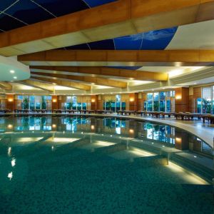 Hotel Crystal Admiral Resort Suites and SPA
