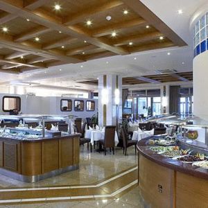 Hotel Thalassa Beach Resort and Spa