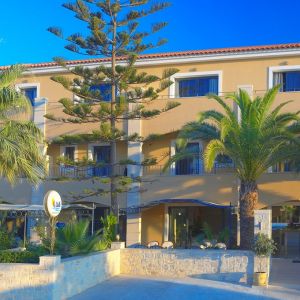Hotel La Stella Apartments and Suites