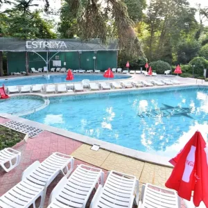 Hotel Estreya Palace