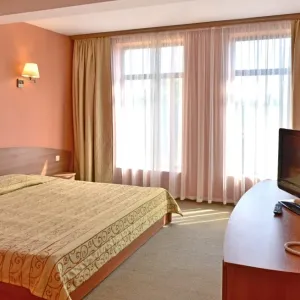 Hotel Estreya Palace