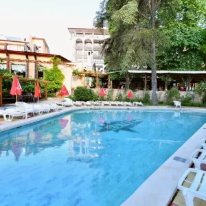 Hotel Estreya Palace