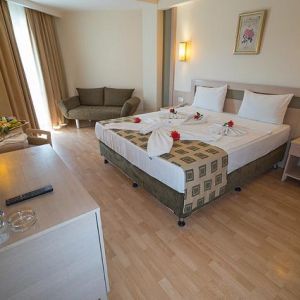 Side Breeze Hotel