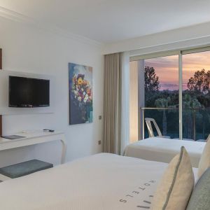 BERRY HOTELS
