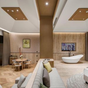 Hotel Regnum the Crown