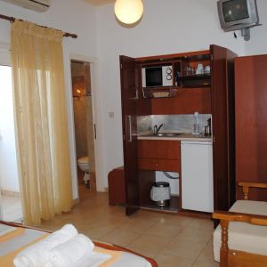 Hotel Pefkari Beach Studios