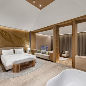 Hotel Regnum the Crown