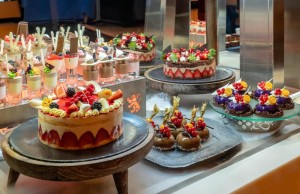 Cratos Premium Hotel