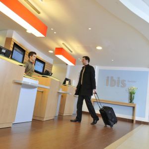 Hotel ibis Paris 17 Clichy Batignolles ( ex Berthier)