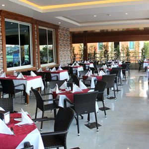 Side West Park Hotel