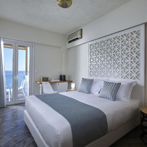 Vasia Boulevard Boutique (Adults Only)