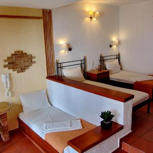 Irida Hotel Apartments