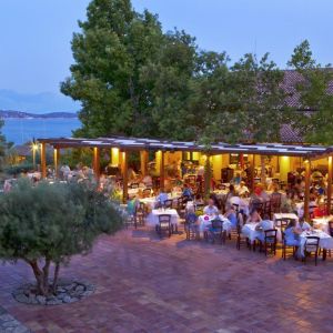 Hotel Candia Park Village
