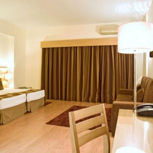 Hotel Dom Jose Beach