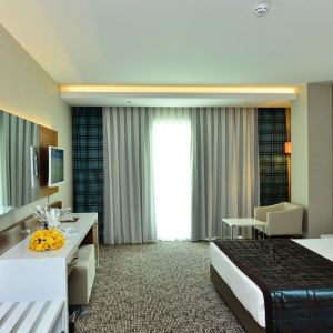 Hotel White City Resort