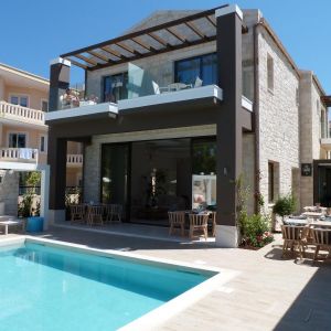 Airis Boutique and Suites