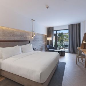 DoubleTree By Hilton Kemer