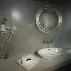 Hotel Kavos Plaza