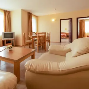 Hotel Rose Village