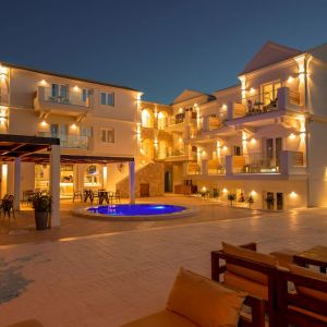 Ekati Mare Hotel and Suites