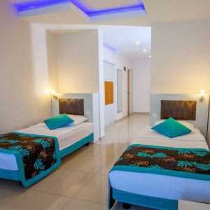 Hotel Kleopatra Ada Beach