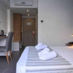 POLLIS HOTEL