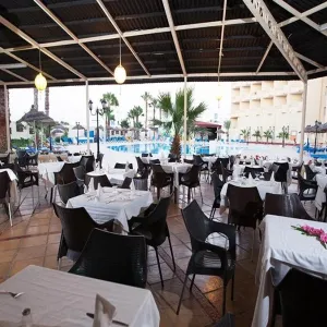 Houda Yasmine Hammamet