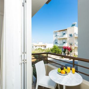 Eltina Hotel