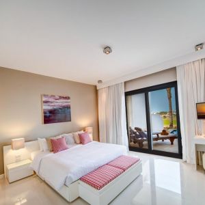 Ancient Sands Hotel