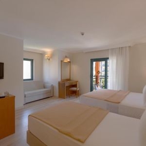 Miramare Queen Hotel