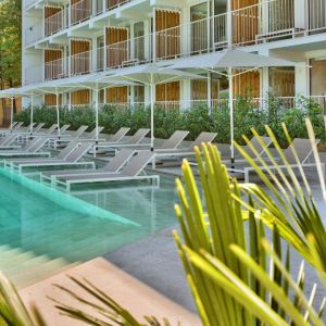 Ibis Styles Golden Sands Roomer Hotel