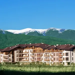Green Wood Hotel and Spa