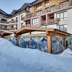 Green Wood Hotel and Spa