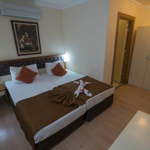 Hotel Armas Beach