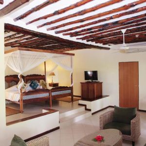 Hotel Bluebay Beach Resort and Spa