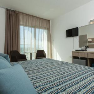 Hotel Kapetanios Bay