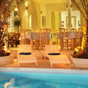 Hotel Alesahne Beach
