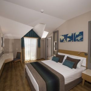 Palm World Side Resort