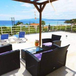 Salonikiou Beach Deluxe Apartments