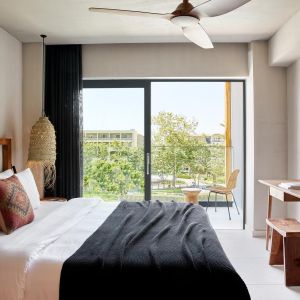 The Syntopia Hotel