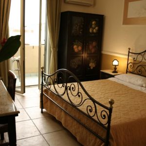 Hotel Villa Linda (Giardini Naxos)