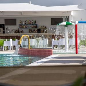 Nicholas Color Hotel