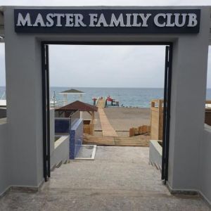 Hotel Master Family Club