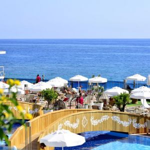 Azura Deluxe Resort and Spa