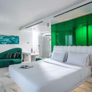 I Resort Beach Hotel
