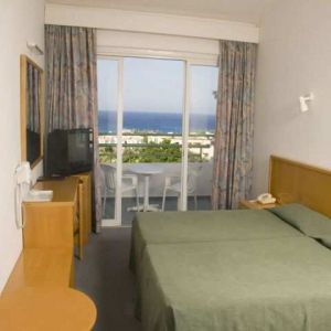Hotel Adelais Bay
