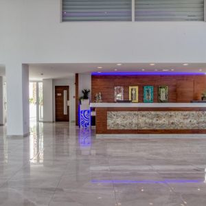 Nicholas Color Hotel